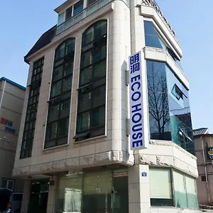 Myeongdong Ecohouse Сеул